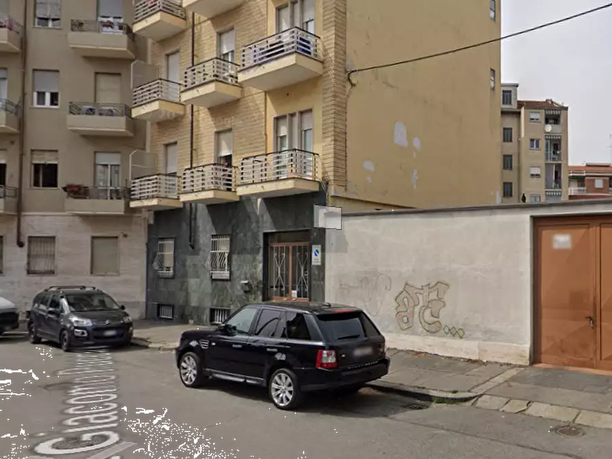 Immagine 13 di Appartamento in vendita  in Via Puccini  a Torino