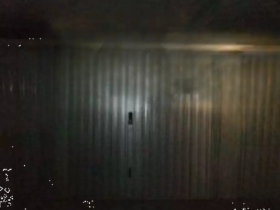 Immagine 1 di Garage in vendita  in Via di Grotta di Gregna a Roma