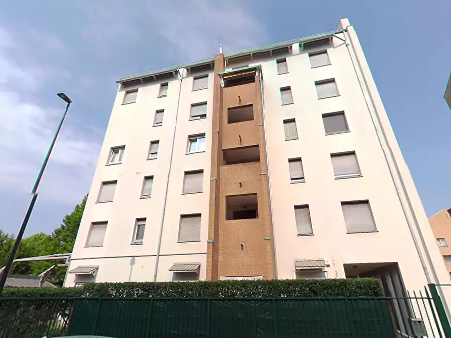 Immagine 6 di Appartamento in vendita  in Via Pasteur a Torino