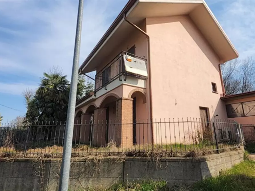 Immagine 1 di Villa in vendita  in Strada dei Comuni  a Caselette