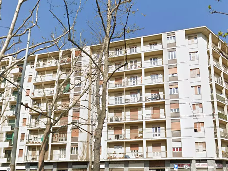 Immagine 2 di Appartamento in vendita  in Corso Svizzera a Torino