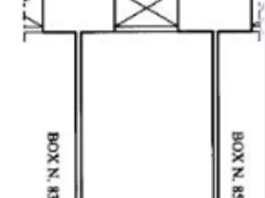 Immagine 9 di Garage in vendita  in Via di Grotta di Gregna a Roma