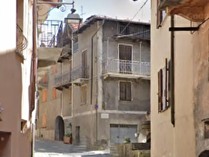Immagine 2 di Stabile in vendita  in via Vittorio Emanuele II a Chiomonte