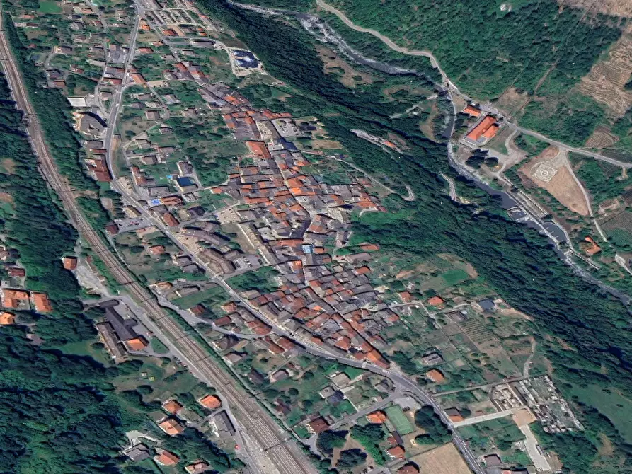 Immagine 6 di Stabile in vendita  in via Vittorio Emanuele II a Chiomonte