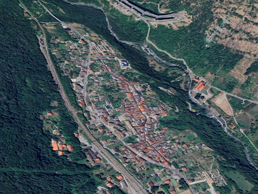 Immagine 7 di Stabile in vendita  in via Vittorio Emanuele II a Chiomonte