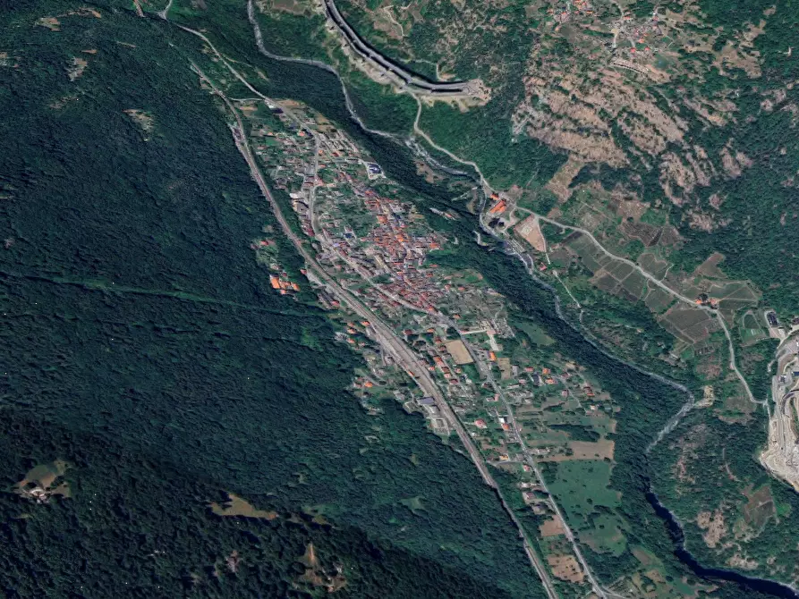 Immagine 9 di Stabile in vendita  in via Vittorio Emanuele II a Chiomonte