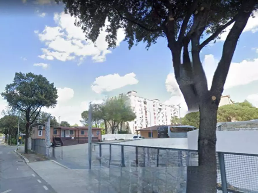 Immagine 5 di Garage in vendita  in Via grotta di gregna a Roma