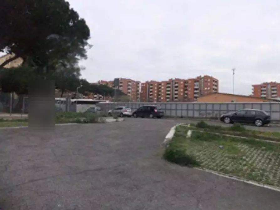 Immagine 11 di Garage in vendita  in Via grotta di gregna a Roma