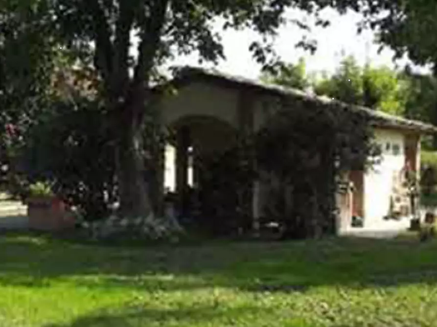 Immagine 11 di Casa indipendente in vendita  in Strada Langhirano a Parma
