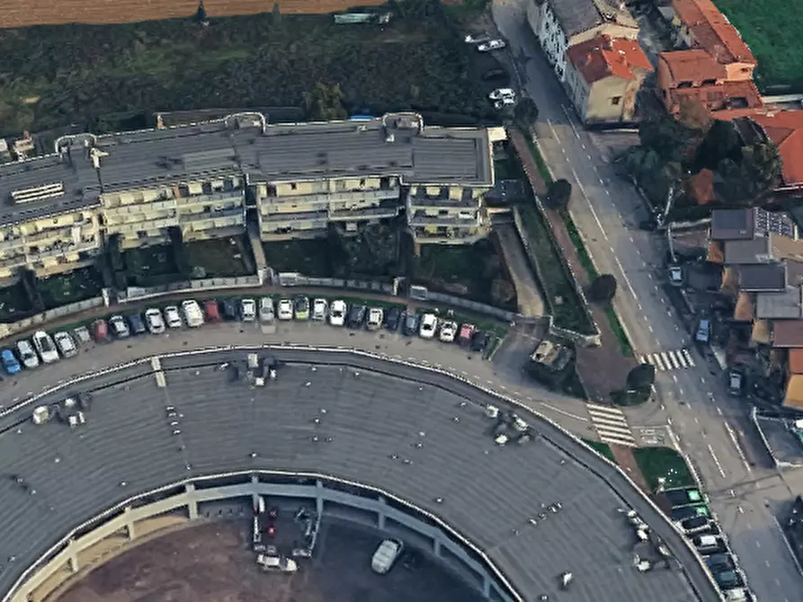 Immagine 6 di Magazzino in vendita  in  Via Giacomo Puccini  a Madone