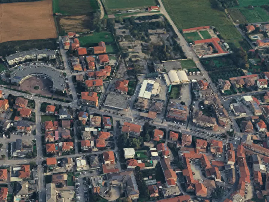 Immagine 8 di Magazzino in vendita  in  Via Giacomo Puccini  a Madone