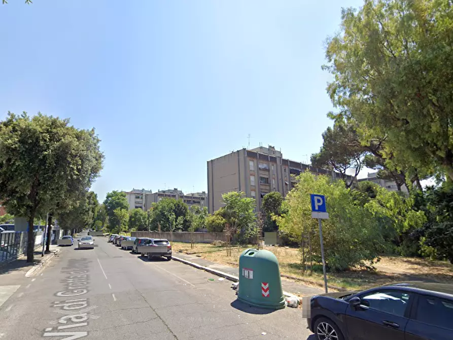 Immagine 13 di Garage in vendita  in via di Grotta di Gregna a Roma