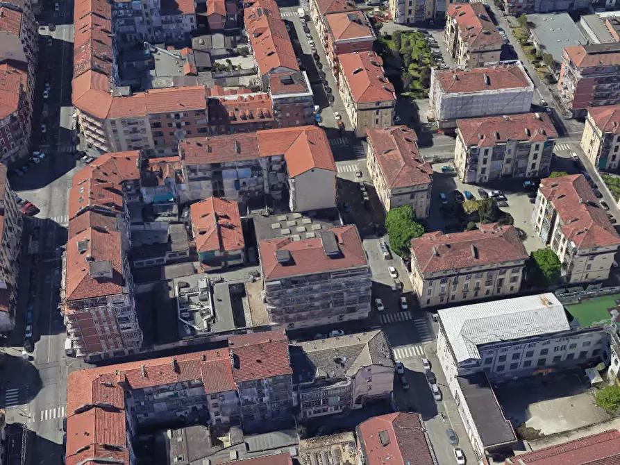 Immagine 17 di Appartamento in vendita  in Via Lauro Rossi a Torino