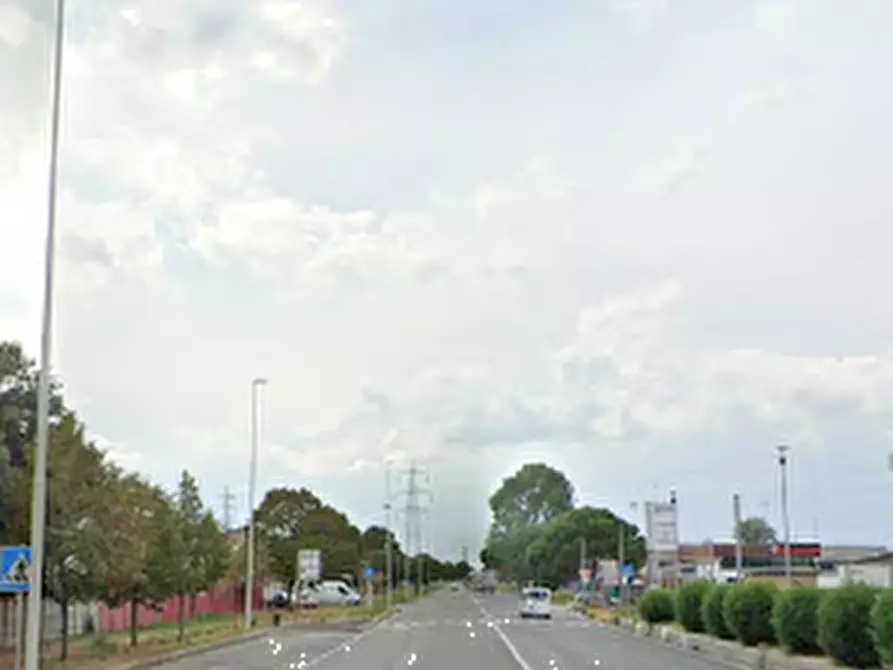 Immagine 8 di Magazzino in vendita  in Viale Giuseppe di Vittorio a Ravenna