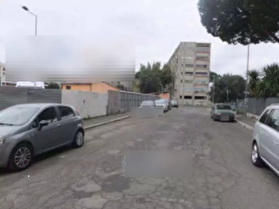 Immagine 14 di Garage in vendita  in via di Grotta di Gregna a Roma
