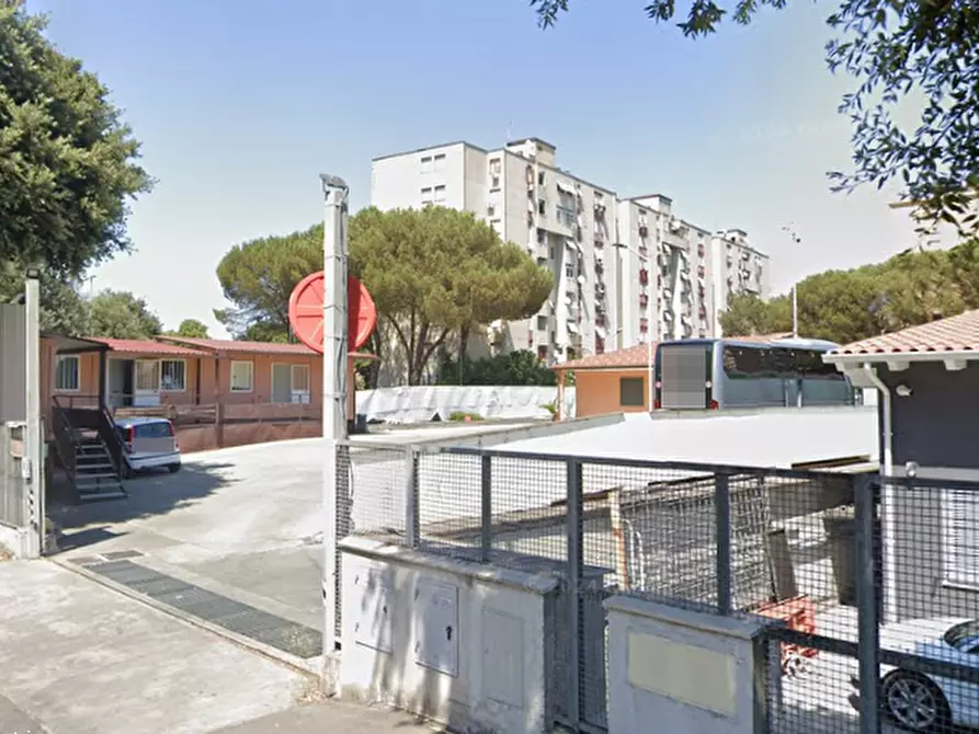 Immagine 5 di Garage in vendita  in Via di Grotta di Gregna a Roma