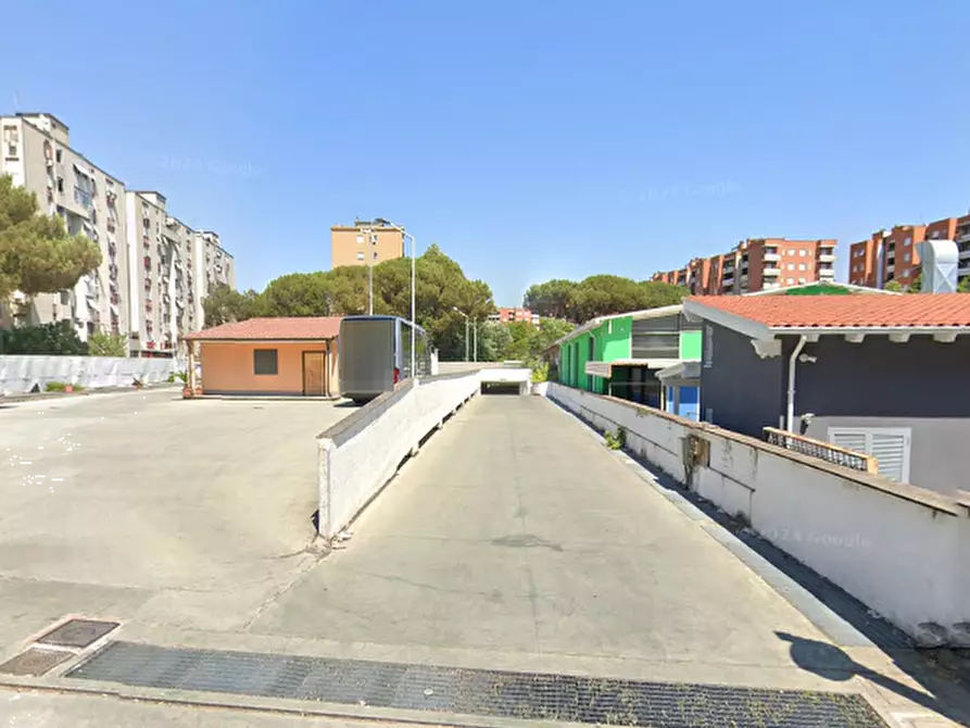 Immagine 6 di Garage in vendita  in Via di Grotta di Gregna a Roma