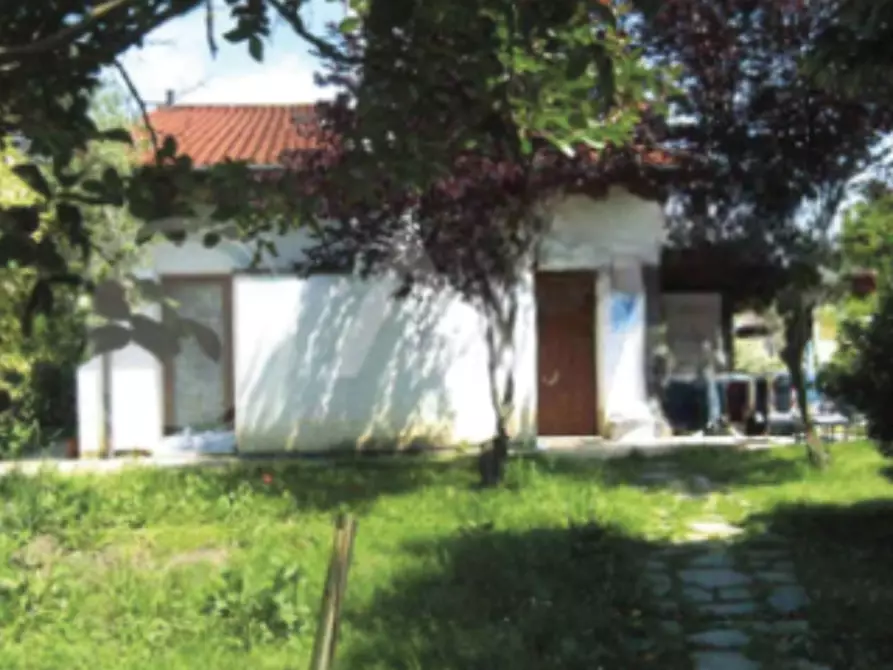 Immagine 2 di Casa indipendente in vendita  in Via Albarella a Camposampiero