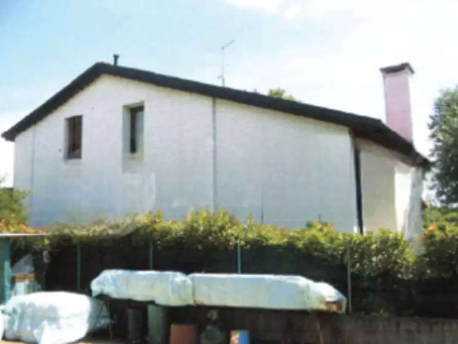 Immagine 5 di Casa indipendente in vendita  in Via Albarella a Camposampiero