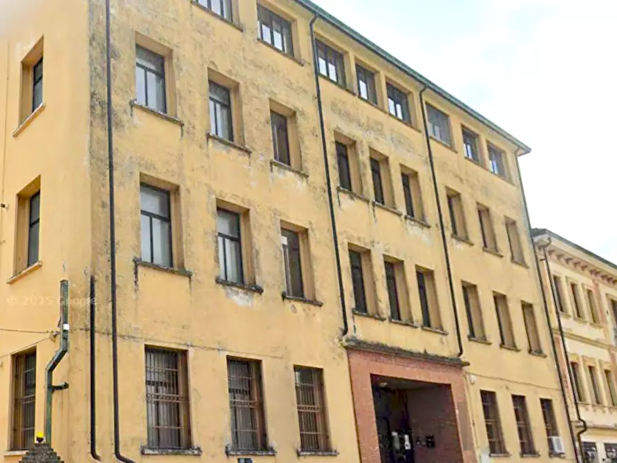 Immagine 3 di Stabile in vendita  in Via Giuseppe Mazzini  a Pontelongo