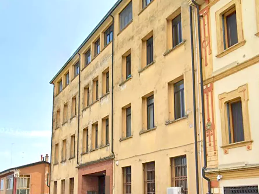 Immagine 4 di Stabile in vendita  in Via Giuseppe Mazzini  a Pontelongo