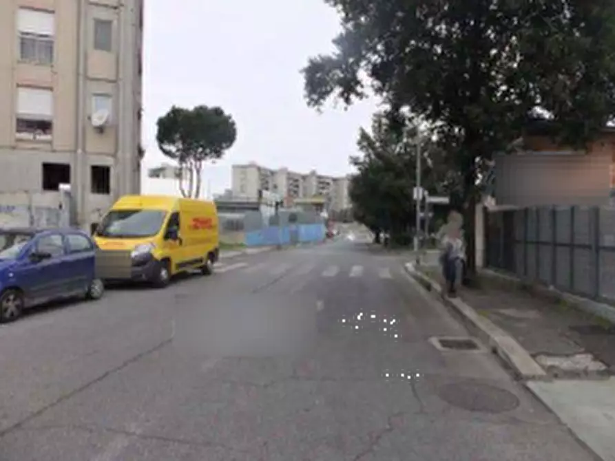 Immagine 9 di Garage in vendita  in via di Grotta di Gregna a Roma
