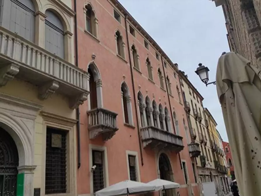 Immagine 6 di Appartamento in vendita  in Contrà Cantarane a Vicenza