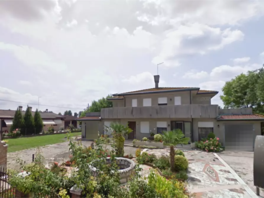 Immagine 3 di Porzione di villa in vendita  in Via Canove  a Correzzola