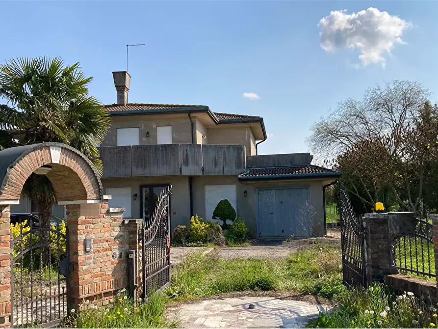 Immagine 10 di Porzione di villa in vendita  in Via Canove  a Correzzola