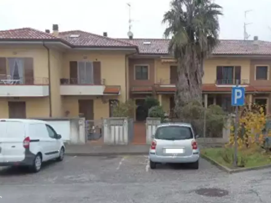 Immagine 14 di Appartamento in vendita  in Via Cornacchiara a Borghi