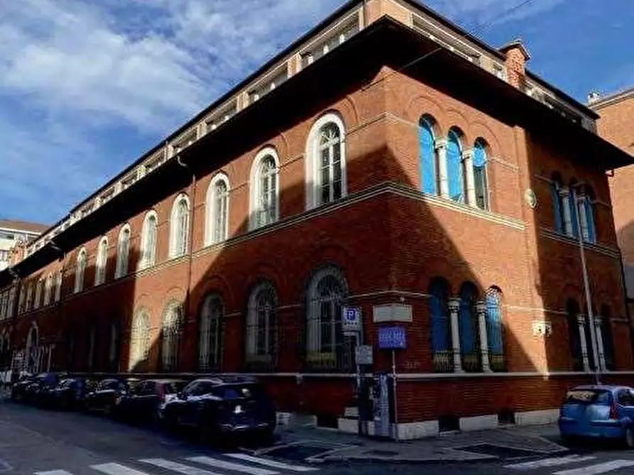 Immagine 3 di Appartamento in vendita  in Corso Raffaello a Torino