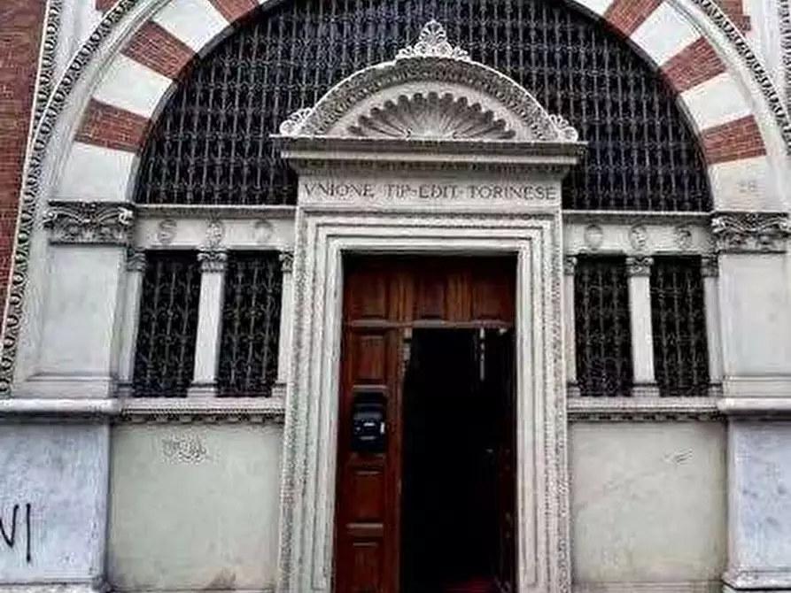 Immagine 5 di Appartamento in vendita  in Corso Raffaello a Torino