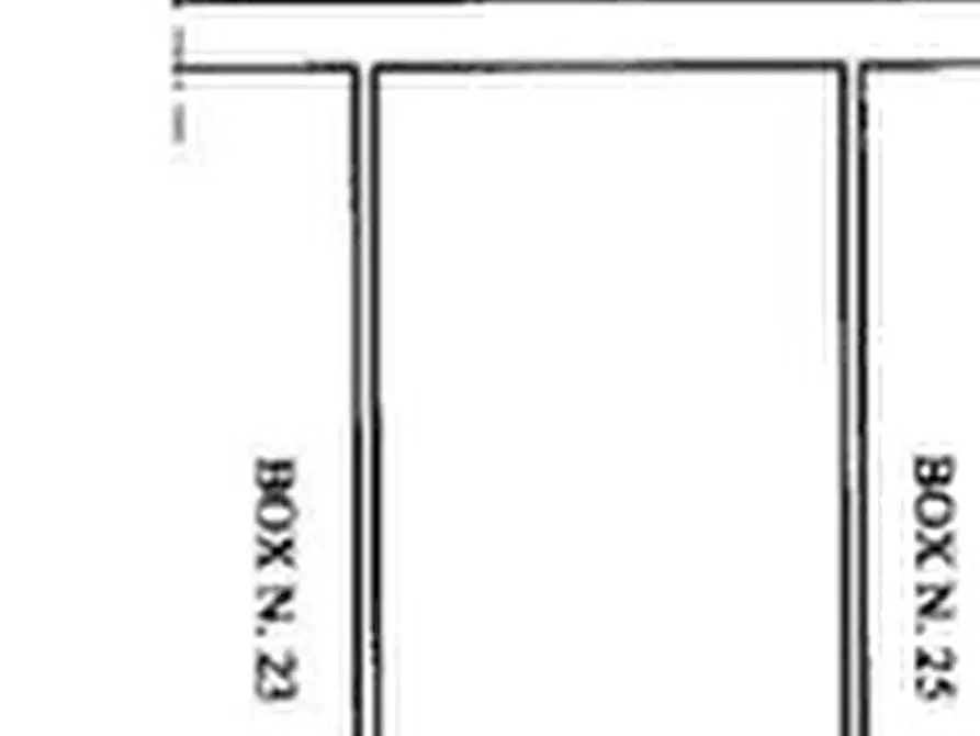 Immagine 10 di Garage in vendita  in via di Grotta di Gregna a Roma