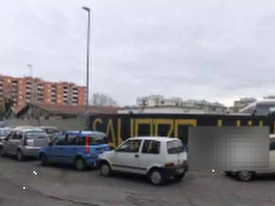 Immagine 16 di Garage in vendita  in via di Grotta di Gregna a Roma