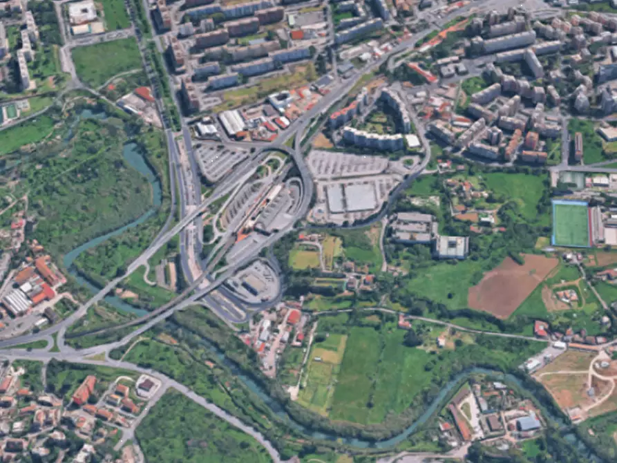 Immagine 6 di Garage in vendita  in Via di Grotta di Gregna a Roma