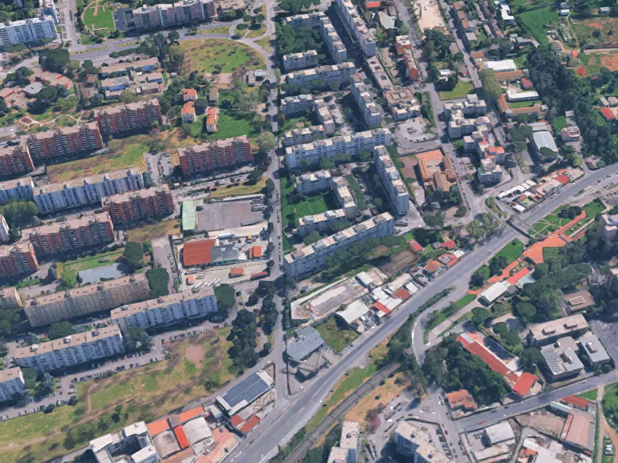 Immagine 4 di Garage in vendita  in via di Grotta di Gregna a Roma