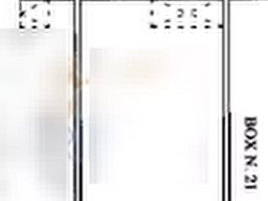 Immagine 10 di Garage in vendita  in via di Grotta di Gregna a Roma