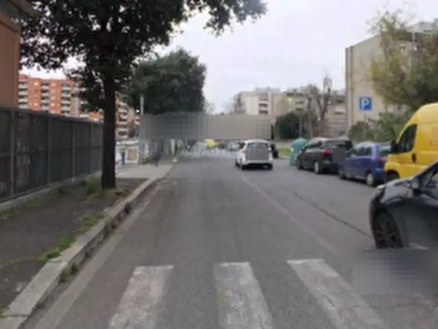 Immagine 14 di Garage in vendita  in via di Grotta di Gregna  a Roma