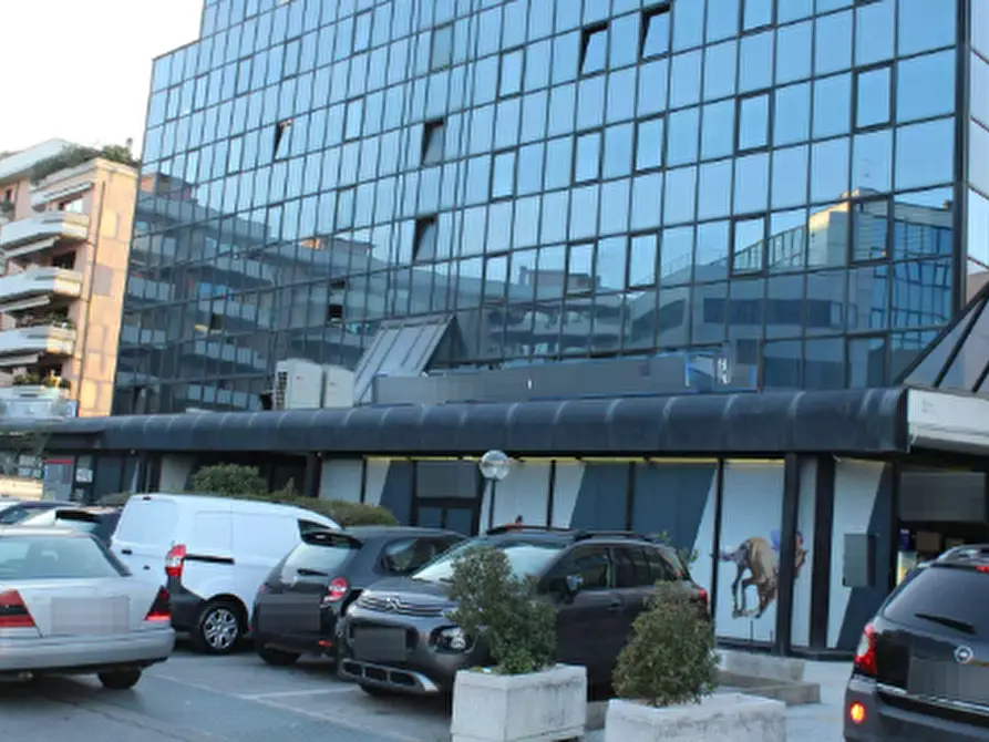 Immagine 4 di Posto auto in vendita  in Viale Montegrappa a Prato