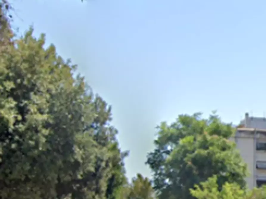 Immagine 10 di Garage in vendita  in Via di Grotta di Gregna a Roma