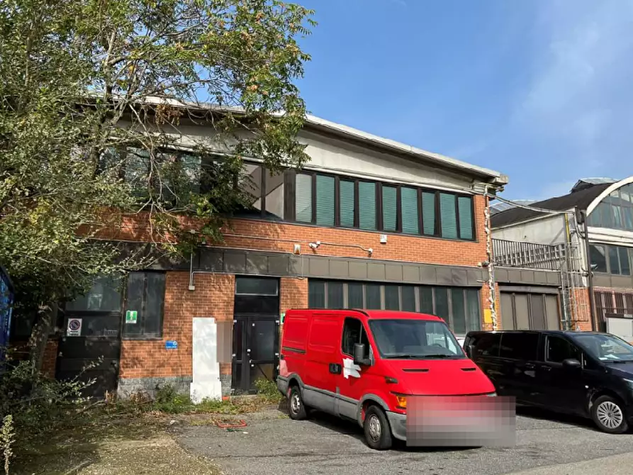 Immagine 1 di Capannone industriale in vendita  in Str. del Drosso a Torino