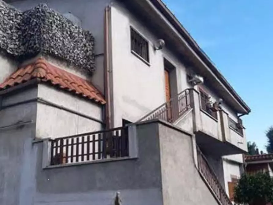 Immagine 2 di Appartamento in vendita  in Via Guglielmo Rondelet a Roma