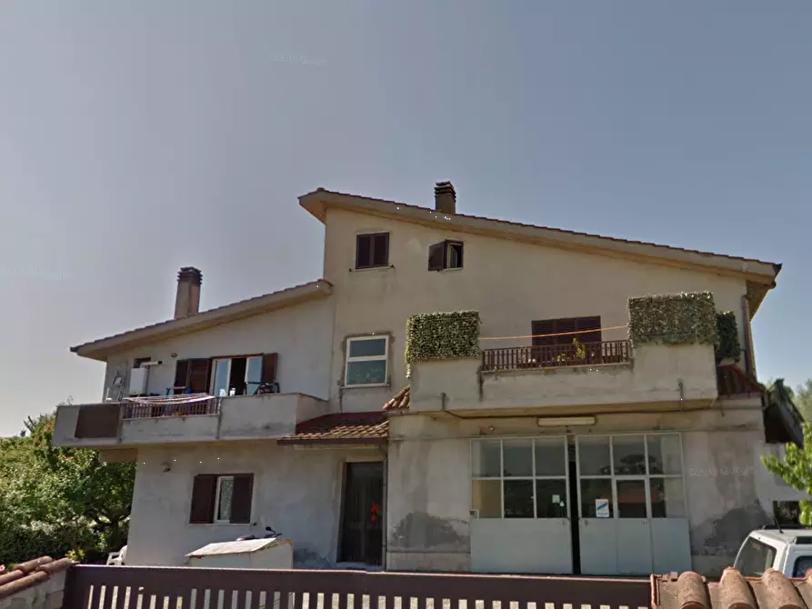 Immagine 3 di Appartamento in vendita  in Via Guglielmo Rondelet a Roma