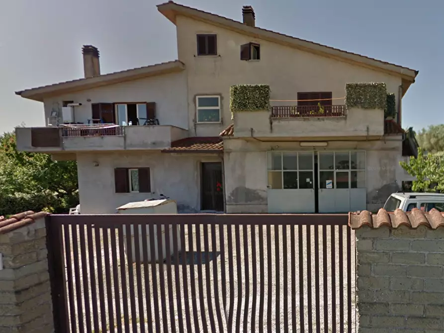 Immagine 5 di Appartamento in vendita  in Via Guglielmo Rondelet a Roma