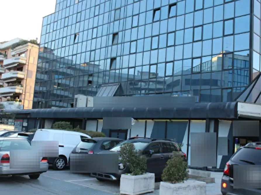 Immagine 7 di Posto auto in vendita  in Viale Montegrappa a Prato