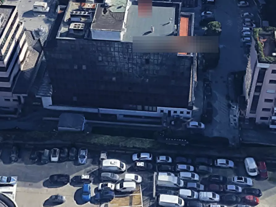 Immagine 14 di Posto auto in vendita  in Viale Montegrappa a Prato