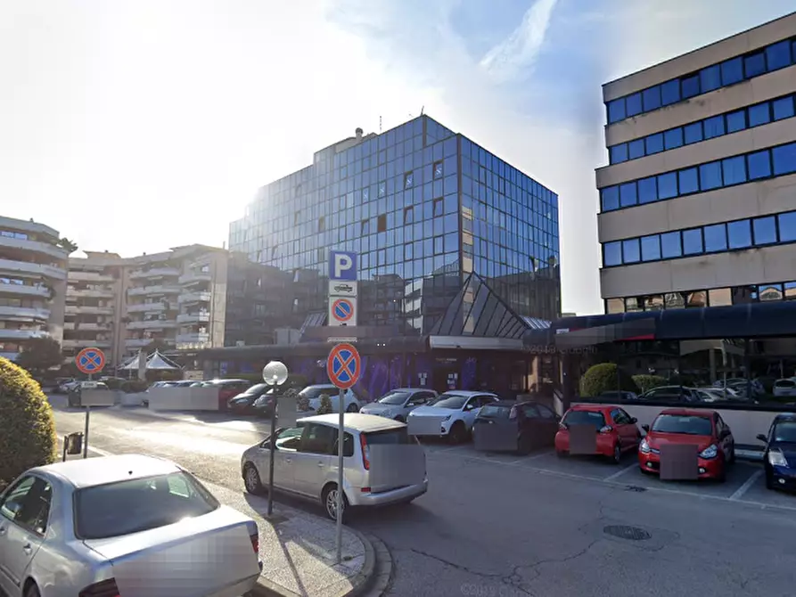 Immagine 13 di Posto auto in vendita  in Viale Montegrappa a Prato