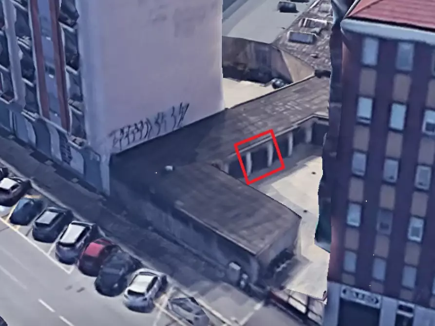 Immagine 4 di Garage in vendita  in via Guido Reni a Torino