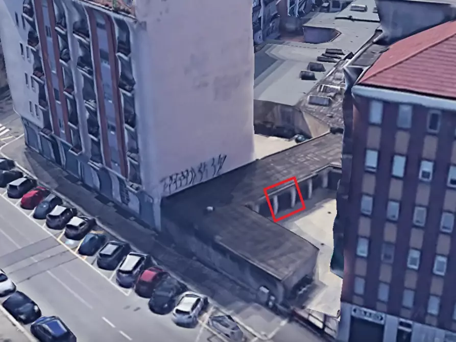 Immagine 5 di Garage in vendita  in via Guido Reni a Torino