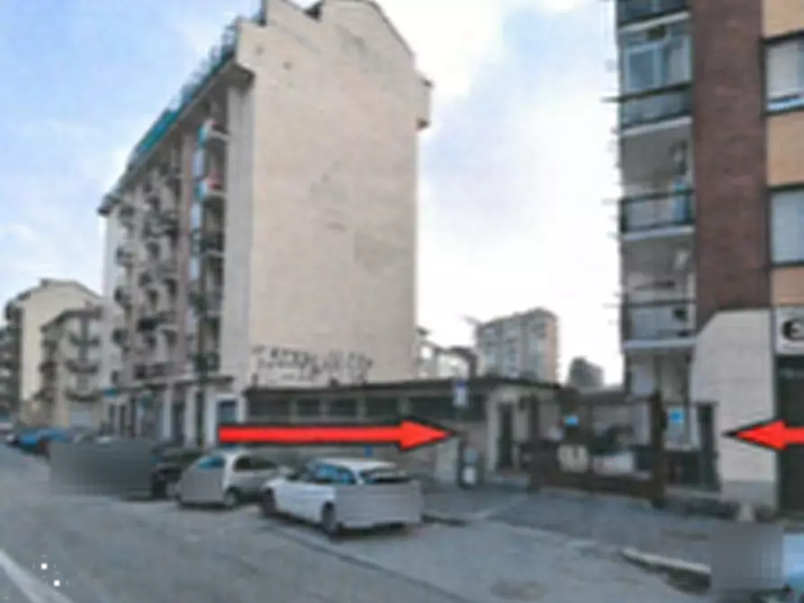 Immagine 7 di Garage in vendita  in via Guido Reni a Torino